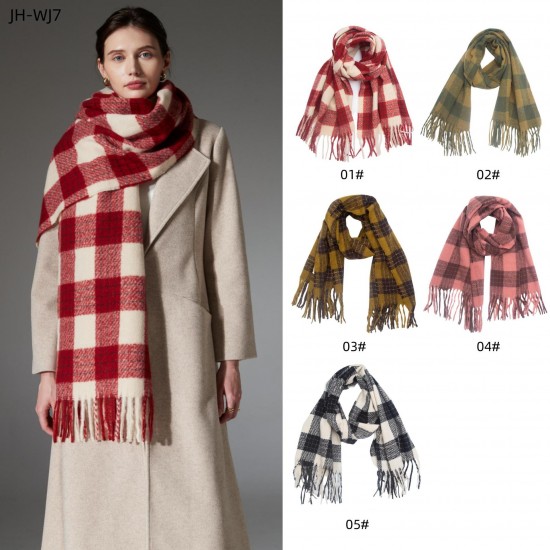 Amazon's popular foreign trade European and American autumn and winter high-end new fringed checkered scarf and shawl manufacturer Amazon's popular foreign trade European and American autumn and winter high-end new fringed checkered scarf and shawl manufacturer