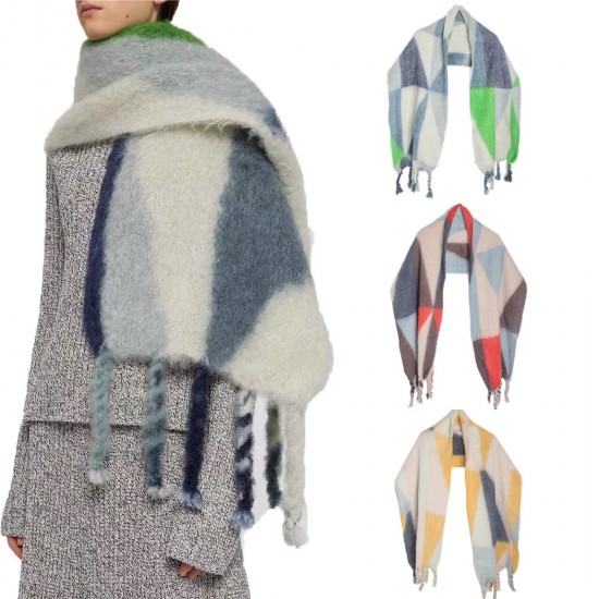 Wholesale manufacturer of new thickened men's scarves with geometric thick braids and long tassels for European and American trade in autumn and winter Wholesale manufacturer of new thickened men's scarves with geometric thick braids and long tassels for European and American trade in autumn and winter