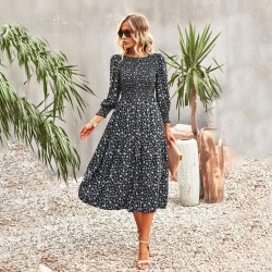 Self-developed and designed Amazon's stylish cinched waist printed dress for Spring/Summer 2023 for casual and vacation-friendly women