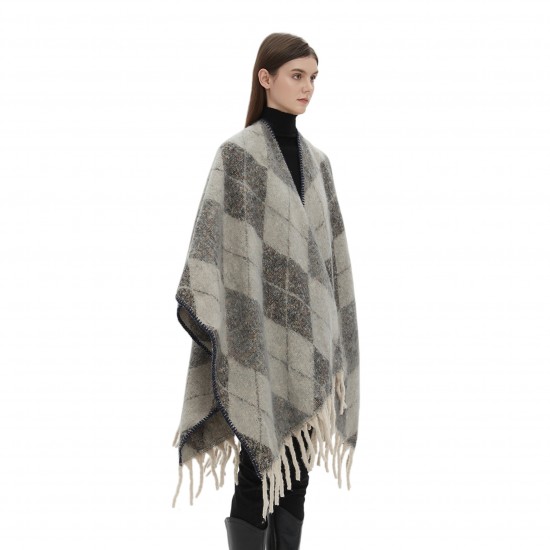 Amazon's new 2025 European and American autumn and winter collection features a thickened jacquard diamond-shaped cross shawl with loop yarn imitation mohair Amazon's new 2025 European and American autumn and winter collection features a thickened jacquard diamond-shaped cross shawl with loop yarn imitation mohair