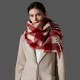 Amazon's popular foreign trade European and American autumn and winter high-end new fringed checkered scarf and shawl manufacturer Amazon's popular foreign trade European and American autumn and winter high-end new fringed checkered scarf and shawl manufacturer