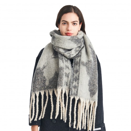 Amazon's best-selling scarf for export to Europe and America in autumn and winter, thickened imitation horsehair loop gauze butterfly jacquard scarf Amazon's best-selling scarf for export to Europe and America in autumn and winter, thickened imitation horsehair loop gauze butterfly jacquard scarf