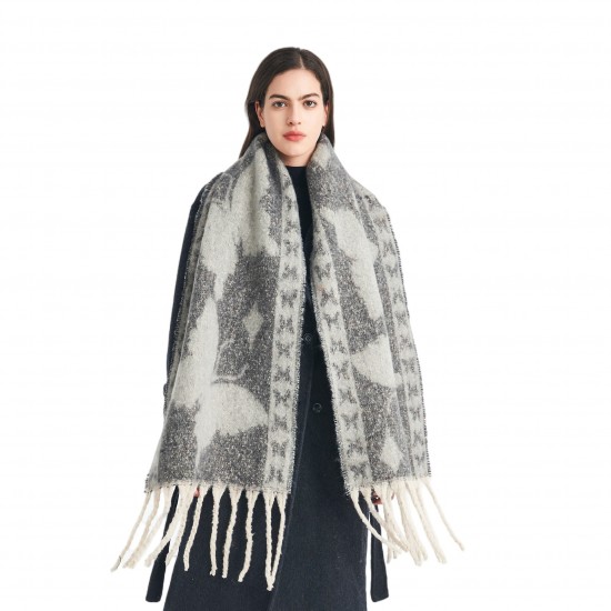 Amazon's best-selling scarf for export to Europe and America in autumn and winter, thickened imitation horsehair loop gauze butterfly jacquard scarf Amazon's best-selling scarf for export to Europe and America in autumn and winter, thickened imitation horsehair loop gauze butterfly jacquard scarf