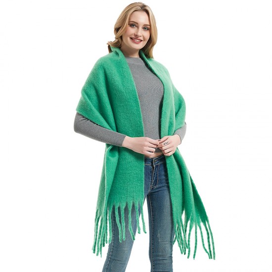 New autumn and winter women's shawls for foreign trade in Europe and America, long tassels, thick whiskers, grass green thick solid color scarf, Tonglu manufacturer New autumn and winter women's shawls for foreign trade in Europe and America, long tassels, thick whiskers, grass green thick solid color scarf, Tonglu manufacturer